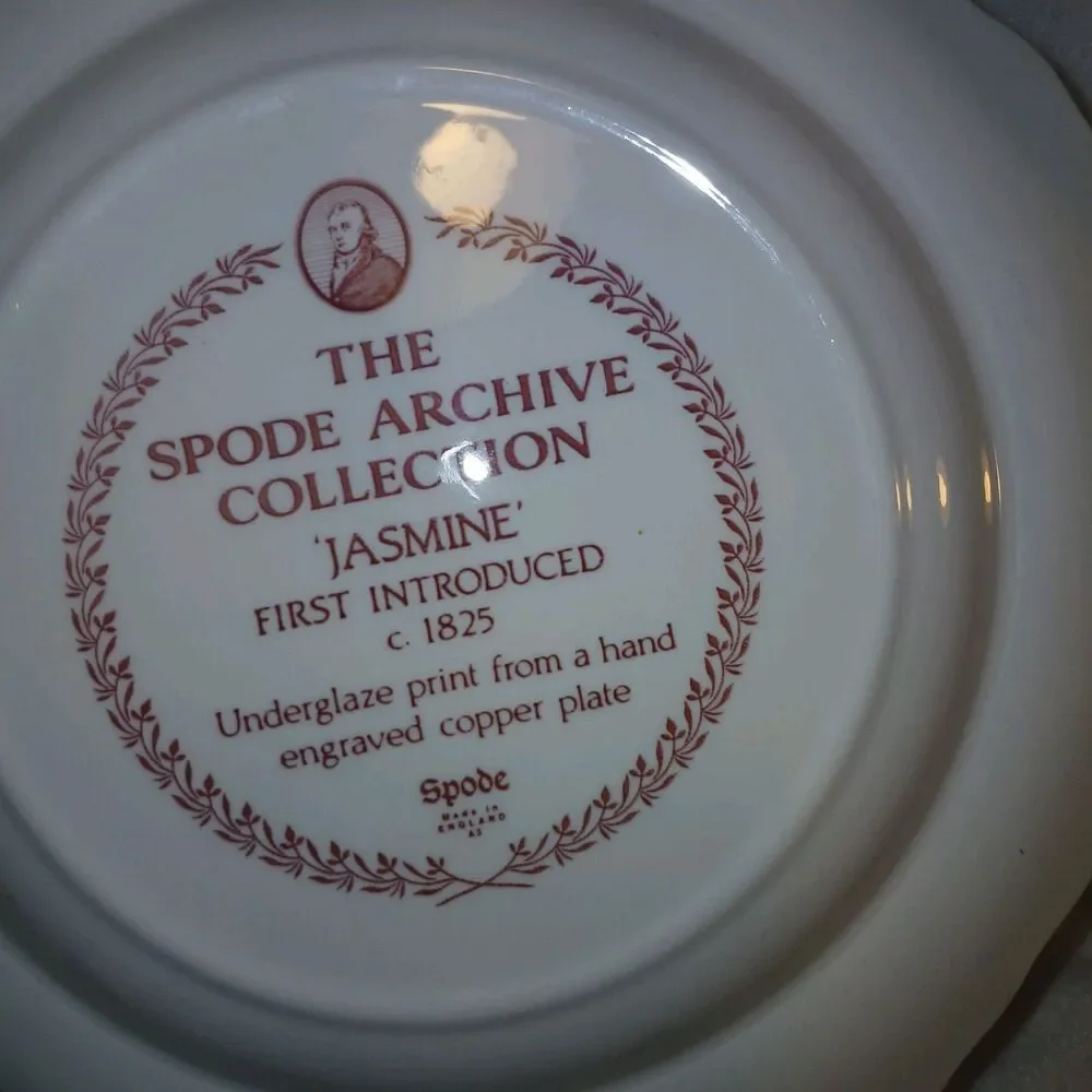 The Spode Archive Collection Jasmine Buffet Dessert Plate 9.5